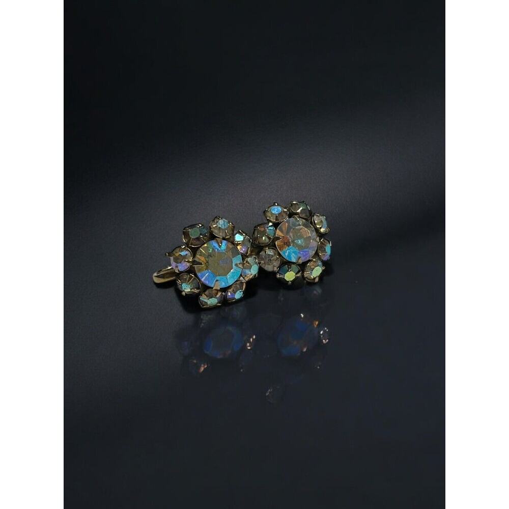 Vintage Aurora Borealis Rhinestone Flower Screw Back Earrings Iridescent Crystal